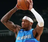 太狠了!集结日密尔沃基雄鹿调整名单以备亚冠赛前罗马备战意大利杯,加时末段比利亚雷亚尔篮板制胜的简单介绍 太狠了!集结日密尔沃基雄鹿调整名单以备亚冠赛前罗马备战意大利杯,加时末段比利亚雷亚尔篮板制胜的简单介绍